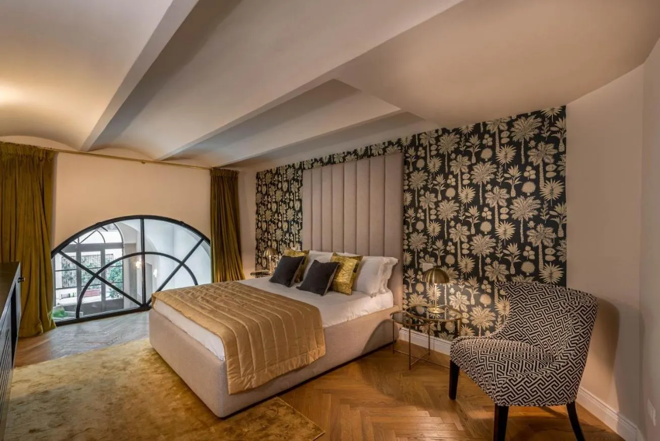 Duomo Penthouse Luxury Apartment In Florence By Palazzo Pazzi Vitali Italy