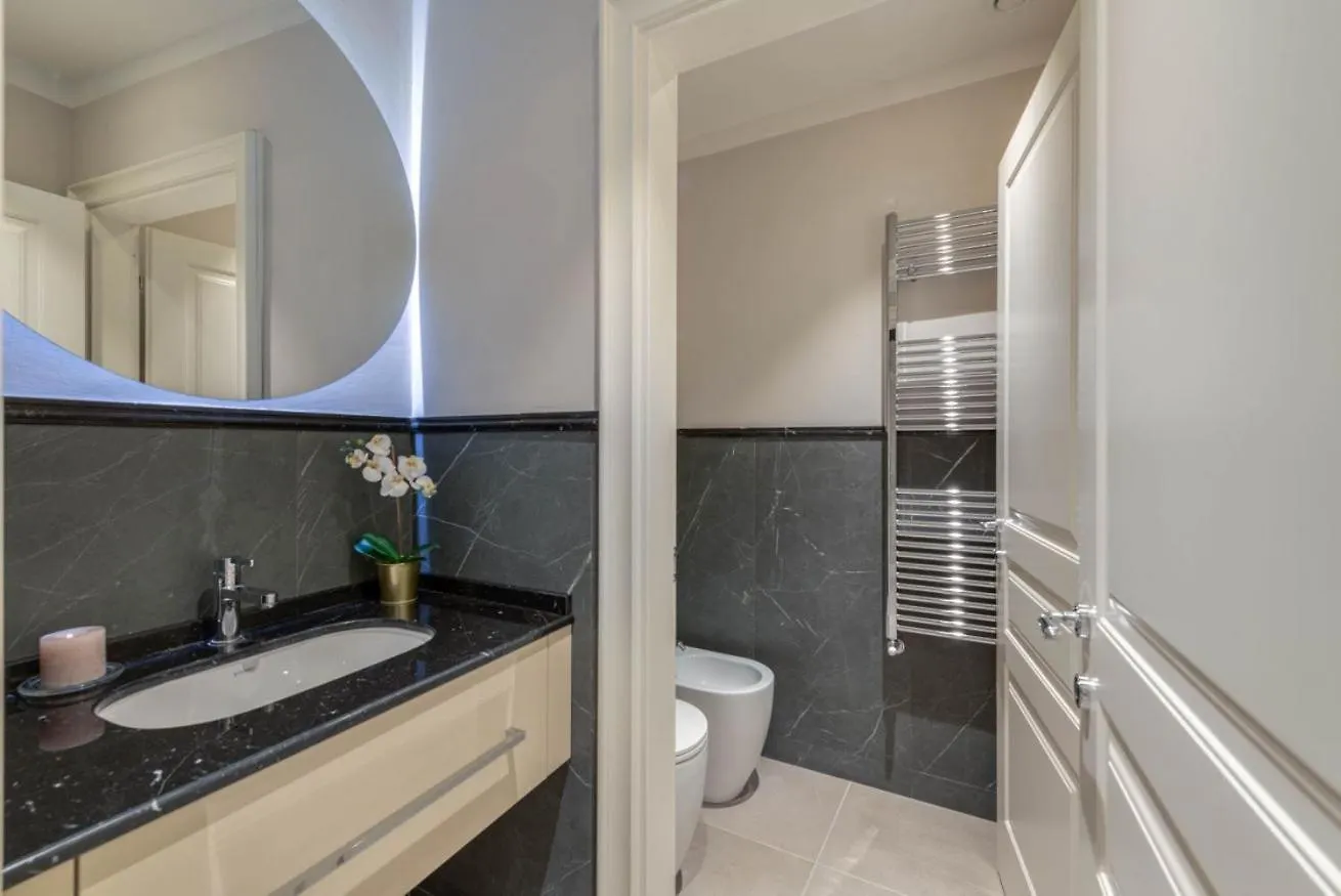 Duomo Penthouse Luxury Apartment In Florence By Palazzo Pazzi Vitali